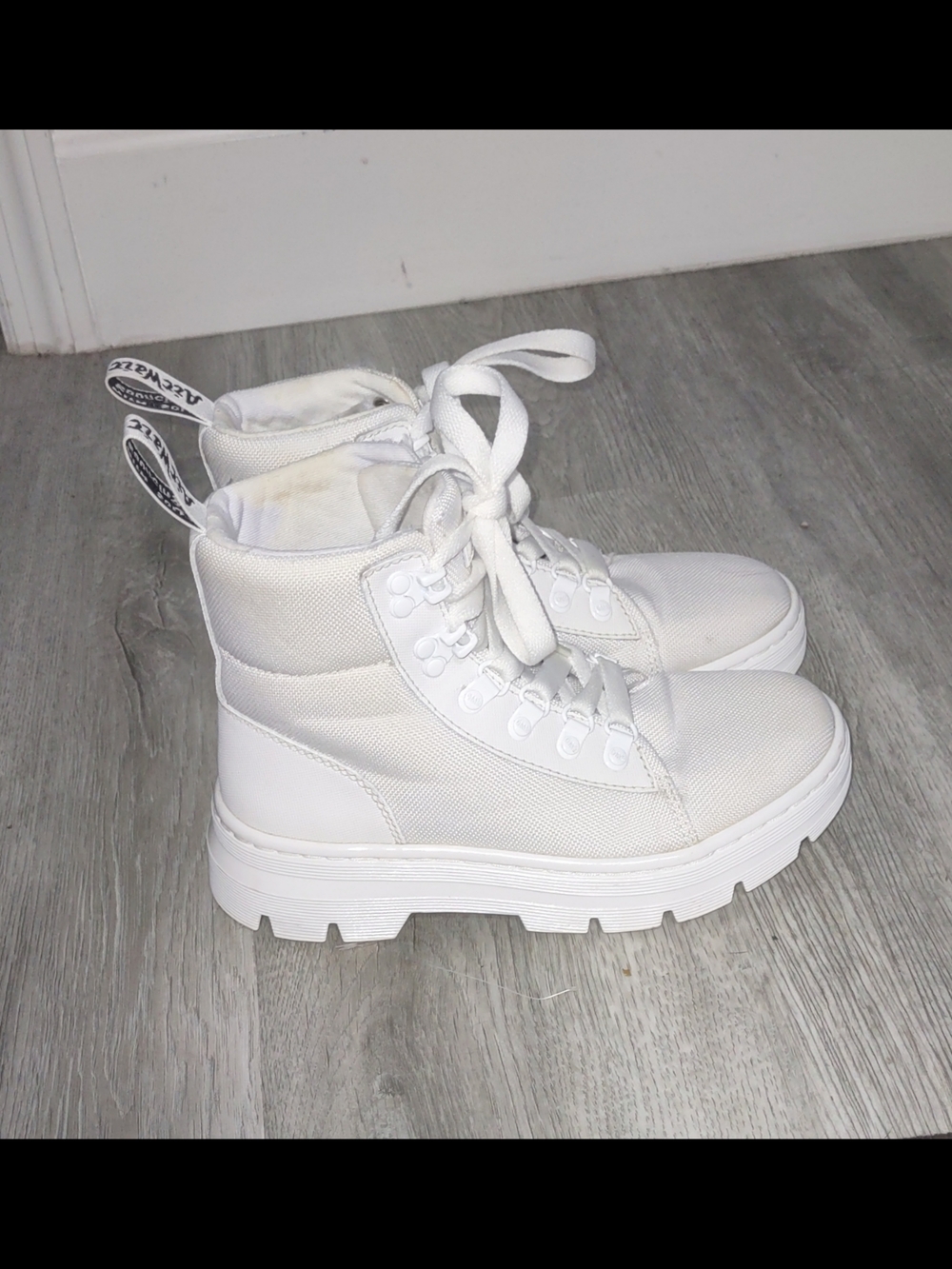 Dr. Martens White High-Top Sneakers Size 5 - Picture 2 of 8